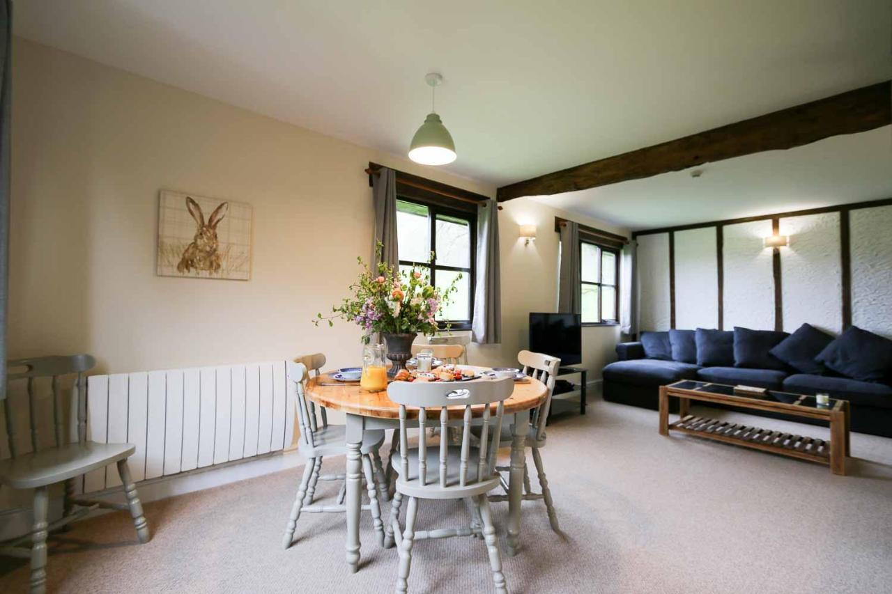 Llanafan-fawr Lake Cottages At Cwm Chwefru מראה חיצוני תמונה